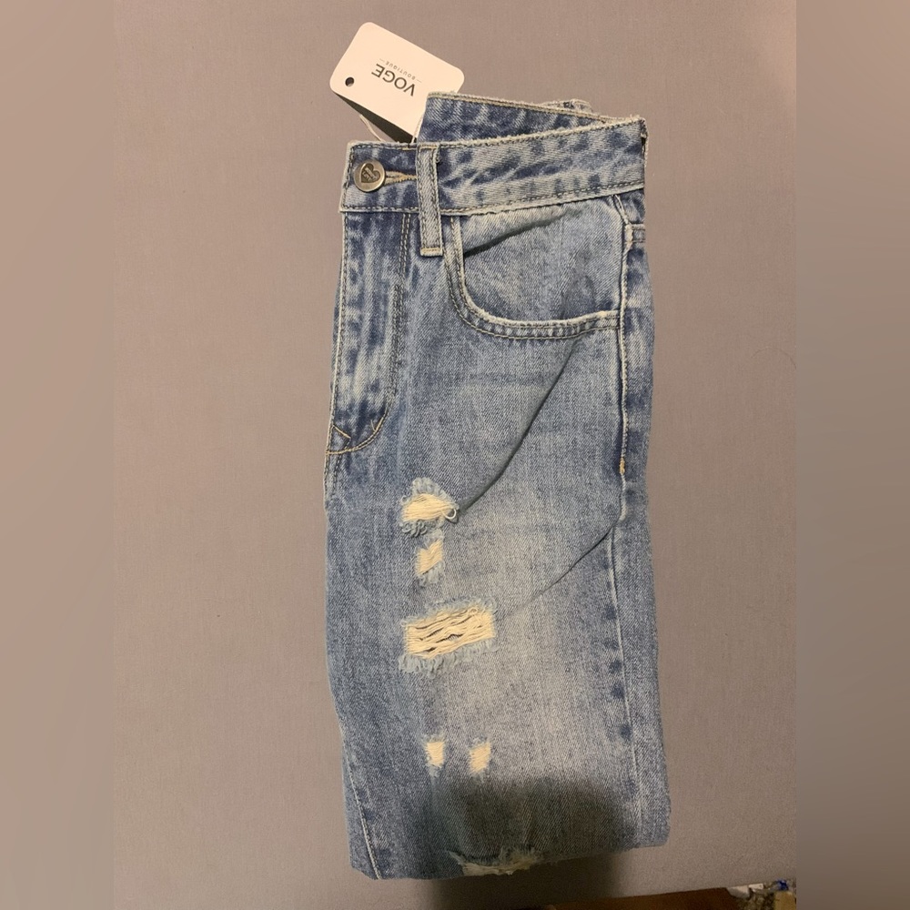 Voge distressed pants